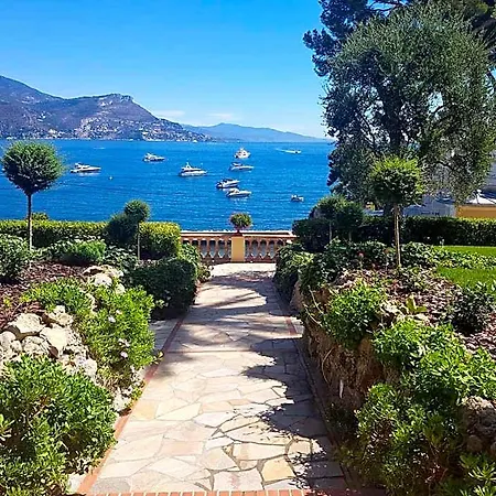 De Charme Brise Marine Hotel 3*