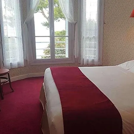De Charme Brise Marine Hotel