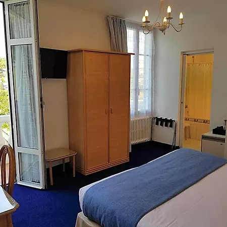 Hotel De Charme Brise Marine 3*